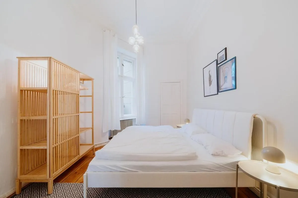 030 - Szene Apartment Kreuzberg Berlin