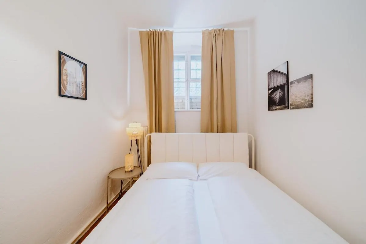 030 - Szene Apartment Kreuzberg برلين 0*,  ألمانيا